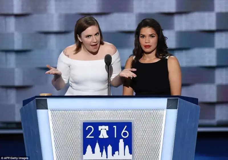 LENA DUNHAM CONVENTION DEM