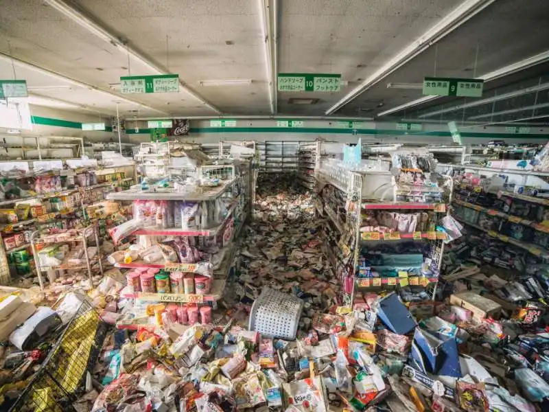 merce intatta nel negozio di fukushima