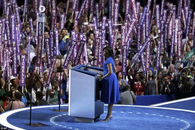 michelle obama alla convention democratica 11