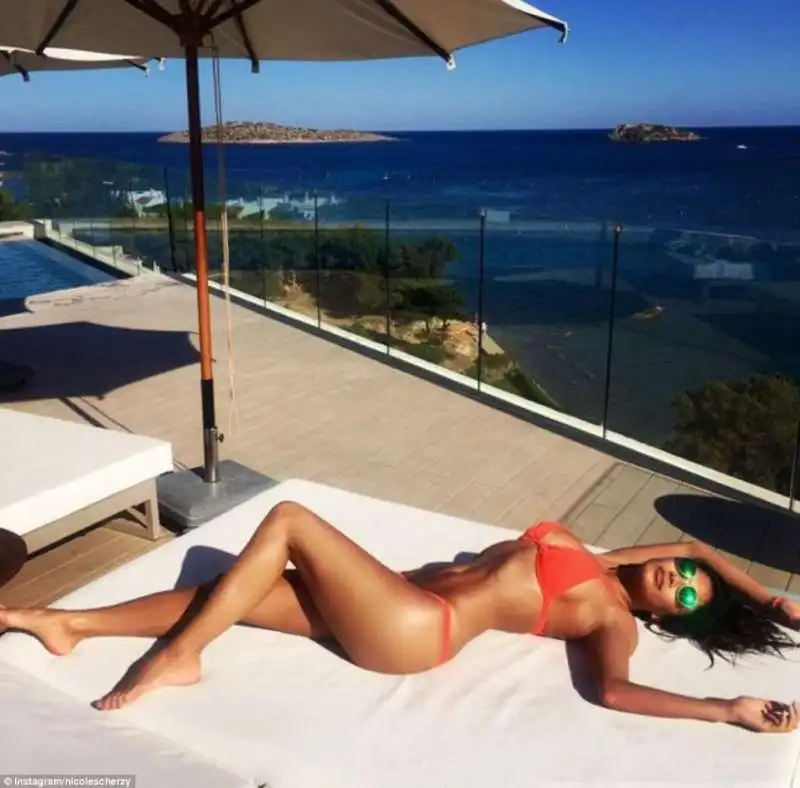 nicole scherzinger a ibiza