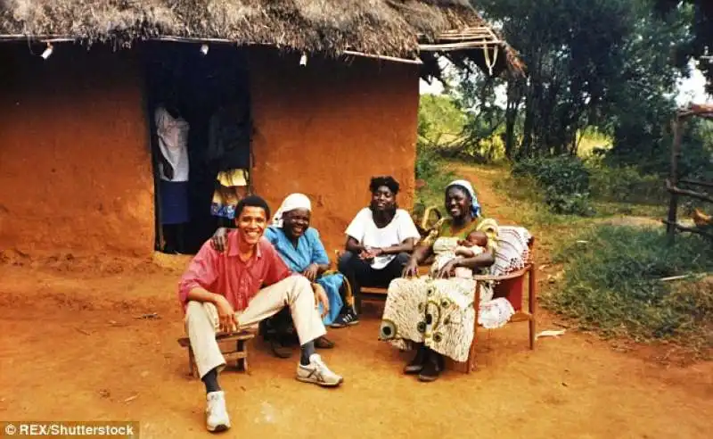 obama in kenya con nonna sorella e matrigna