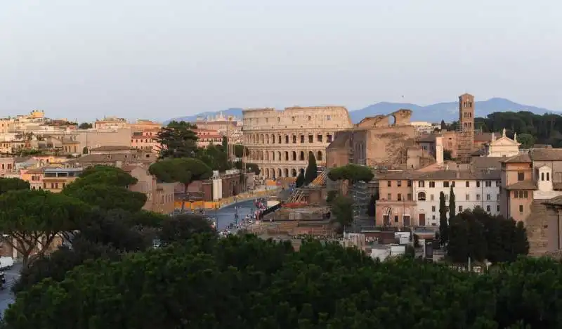 panorama con vista dalla terrazza del vittoriano