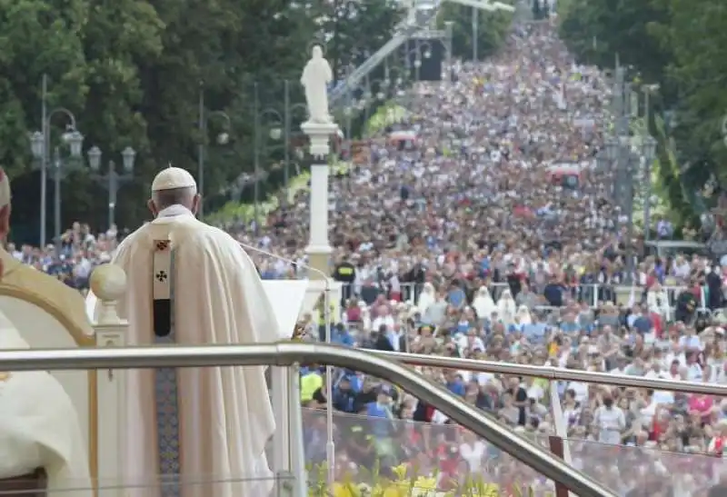 papa bergoglio in polonia