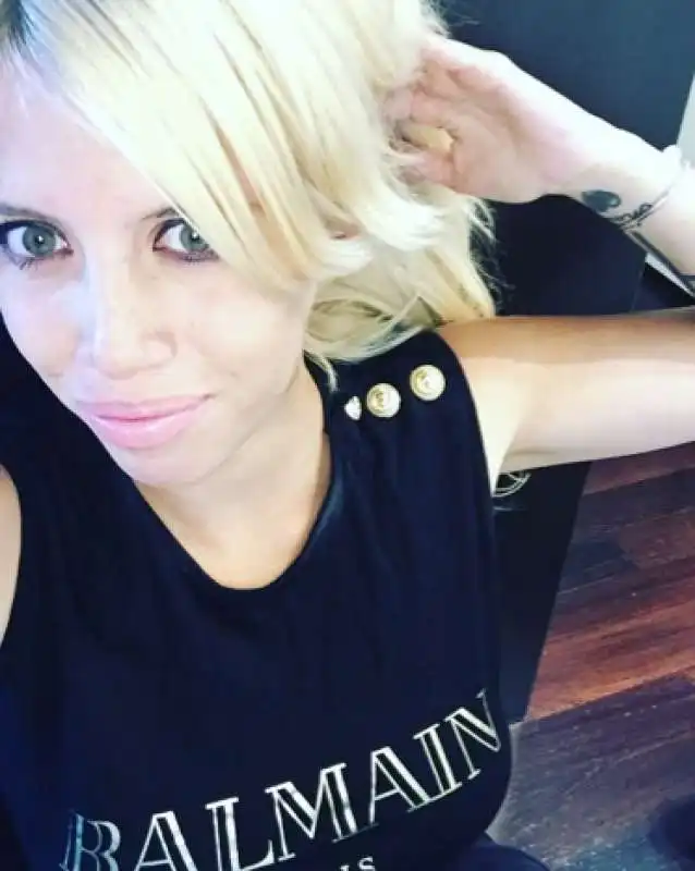 selfie di wanda nara