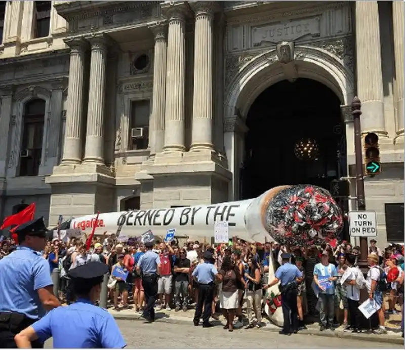 sostenitori di sanders a philadelphia