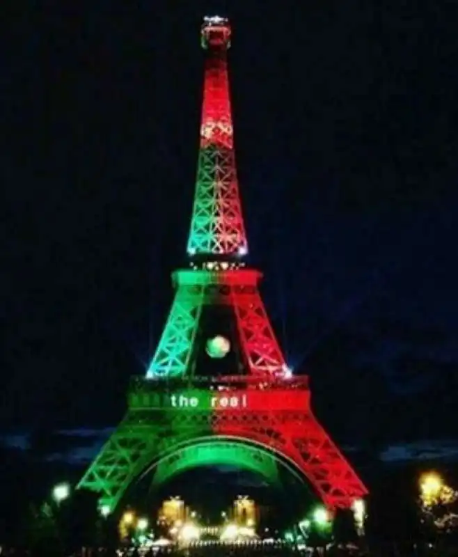 tour eiffel con i colori portogallo