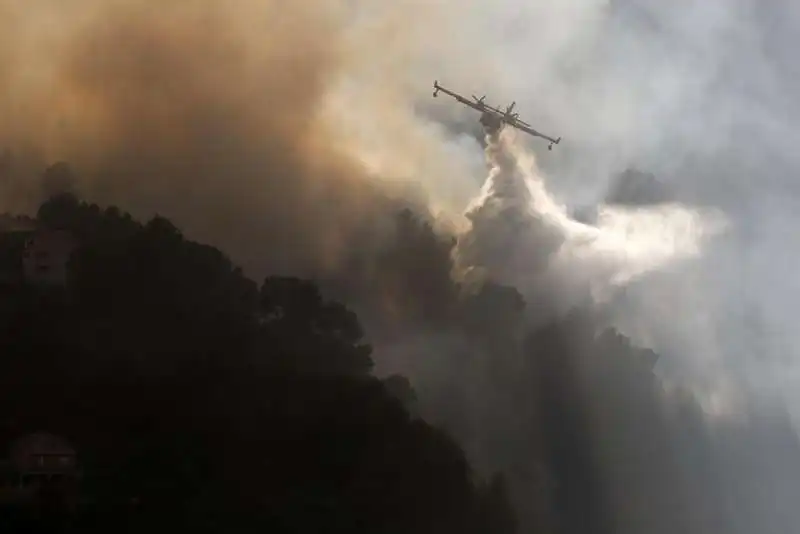 COSTA AZZURRA INCENDI