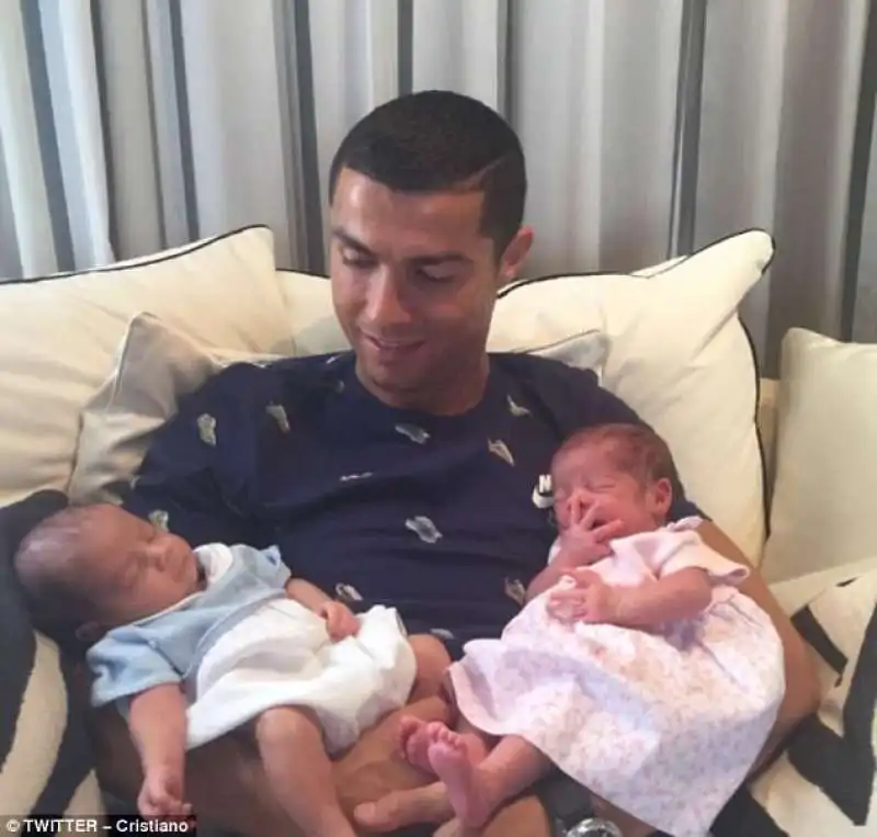 CRISTIANO RONALDO EVA MATEO