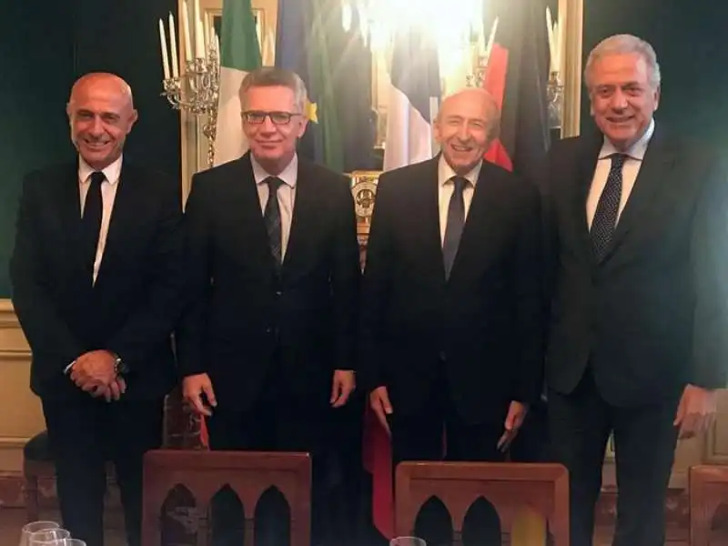 Minniti con Thomas de Maziere Gerard Colomb e Dimitri Avramopoulos 