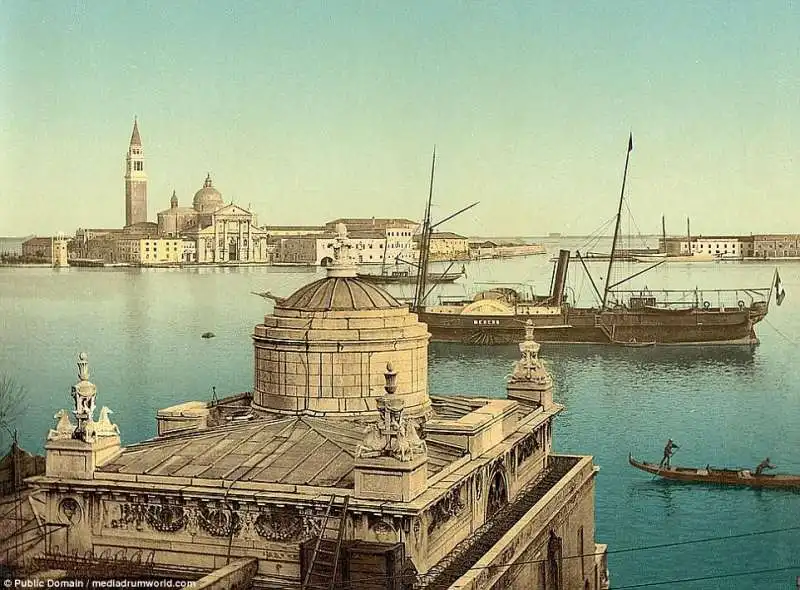 porto di venezia  fine 800