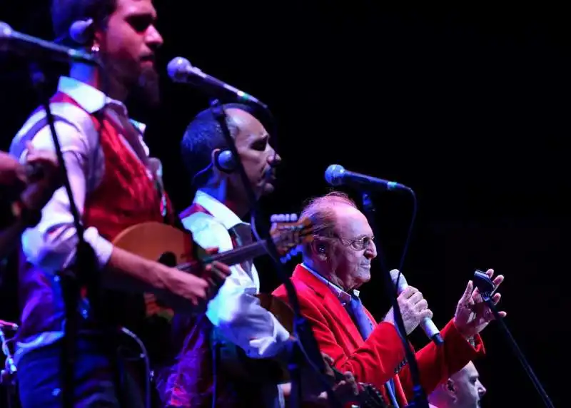 renzo arbore e l orchestra italiana in concerto al parco della musica (4)