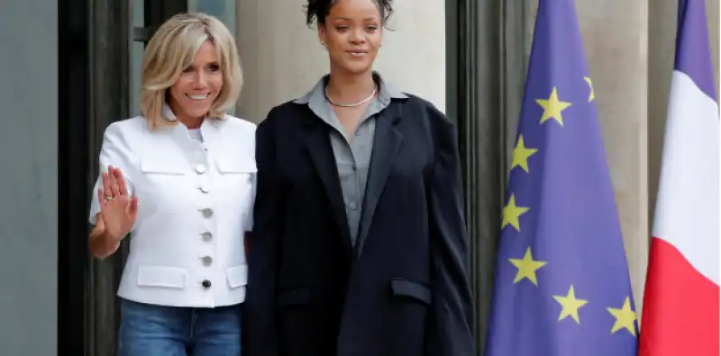 rihanna e brigitte macron 2