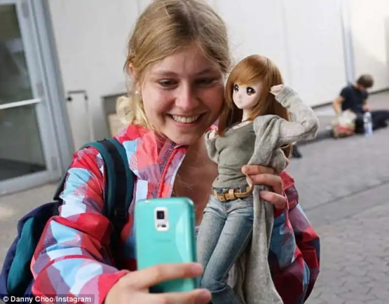 selfie con smart doll