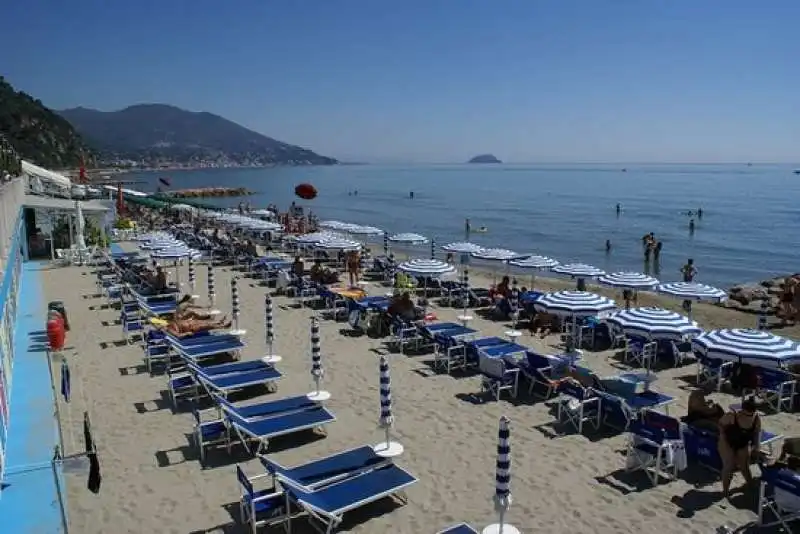 SPIAGGIA DI LAIGUEGLIA