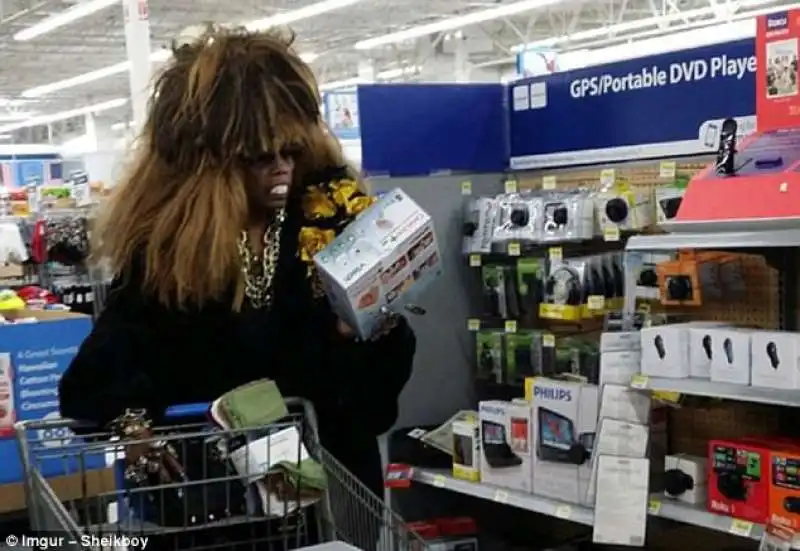 tina turner style al supermercato