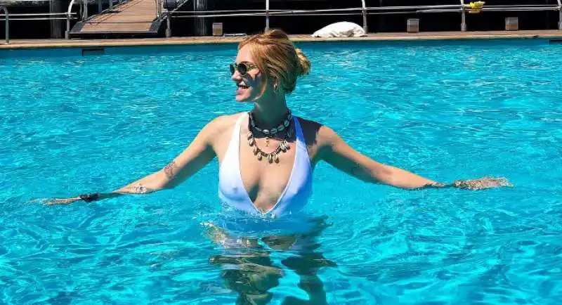 chiara ferragni, regina di ibiza  