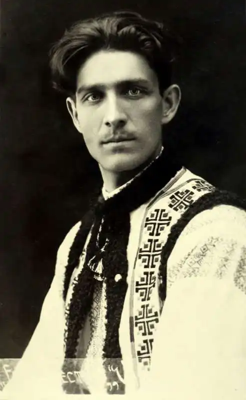 corneliu codreanu 2