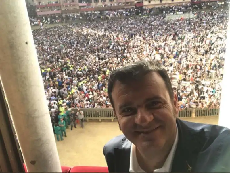 gian marco centinaio palio siena