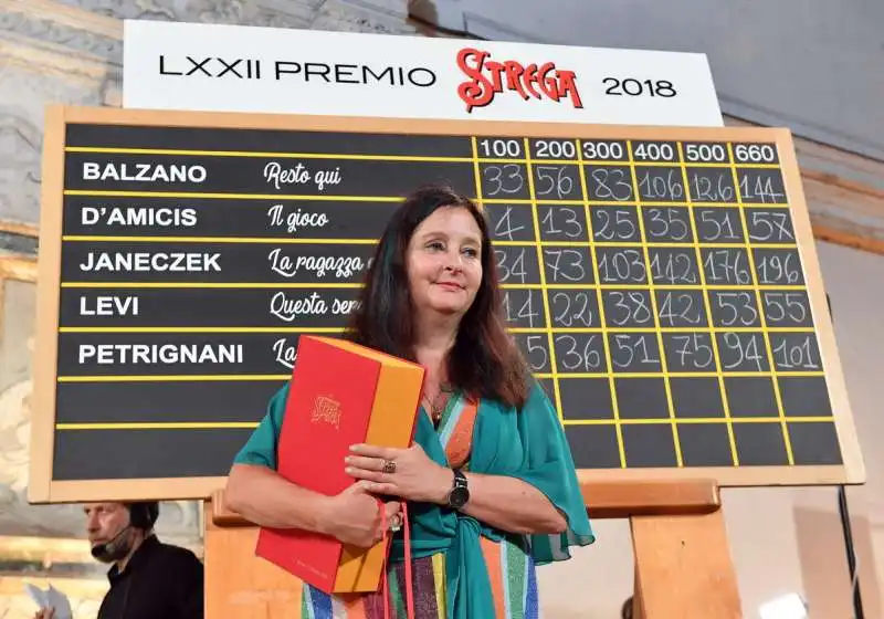 helena janeczek vincitrice del premio strega 2018 (10)