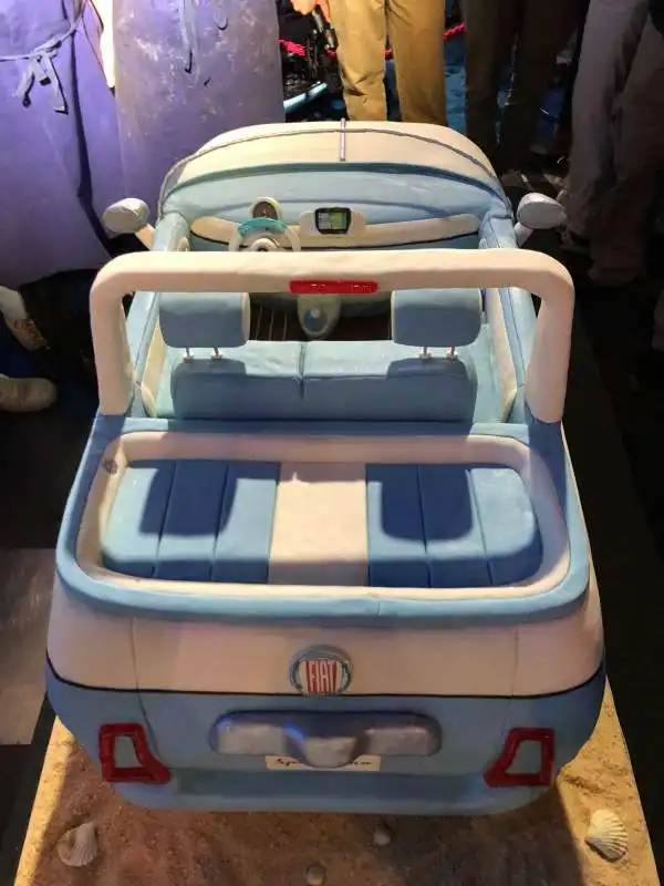 lapo elkann presenta fiat 500 spiaggina 9