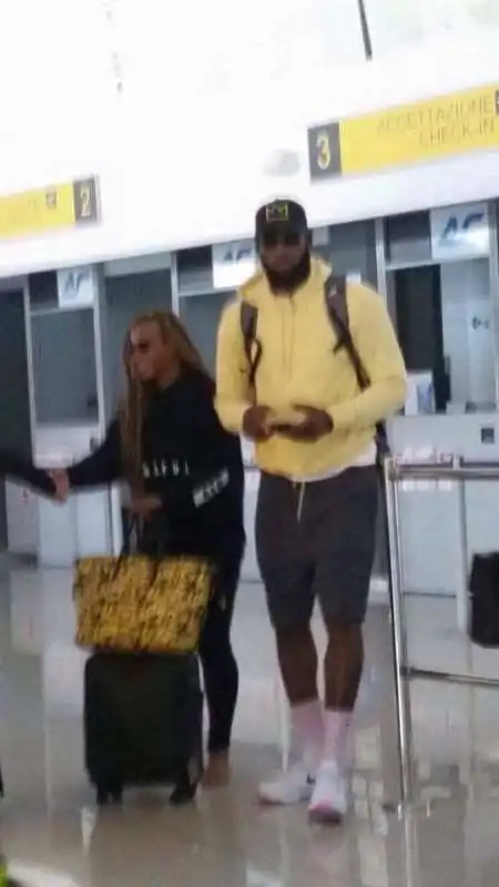 lebron james in italia foto pagina facebook overtime