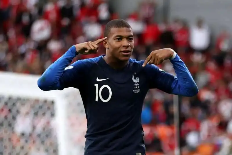 mbappe' 10