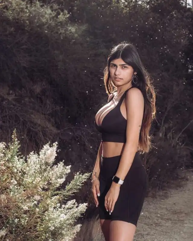 mia khalifa 1