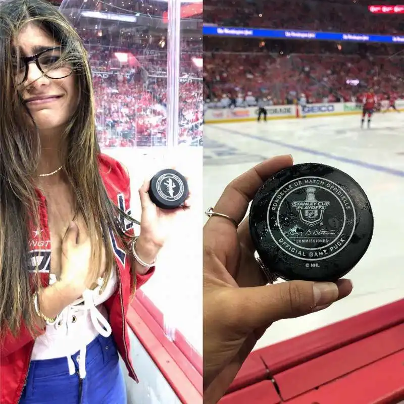 mia khalifa seno sgonfiato durante la partita di hockey