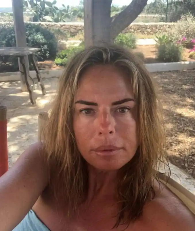 paola perego al naturale 