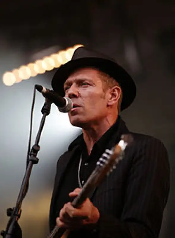 paul simonon