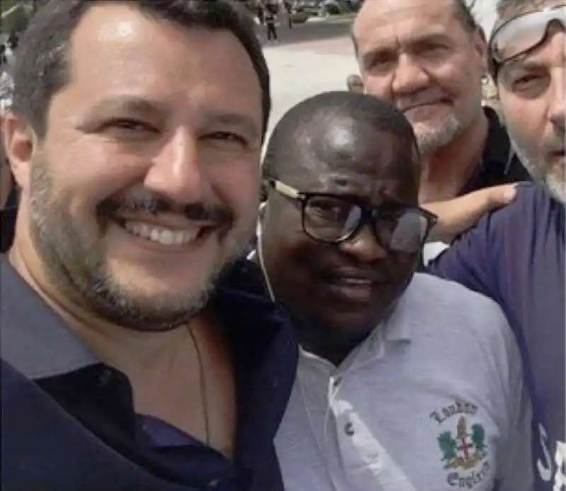 salvini selfie 2