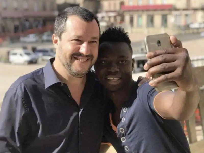 salvini selfie 6