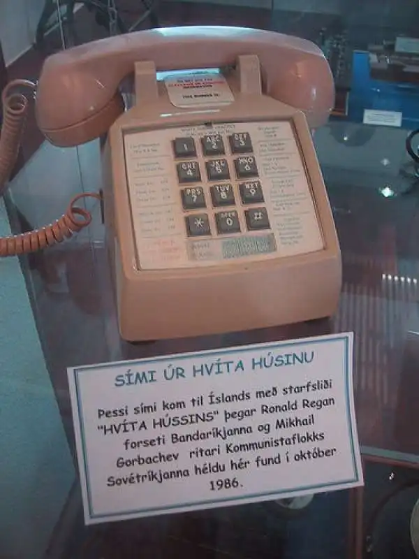 TELEFONO USATO DA REAGAN E GORBACEV NEL 1986