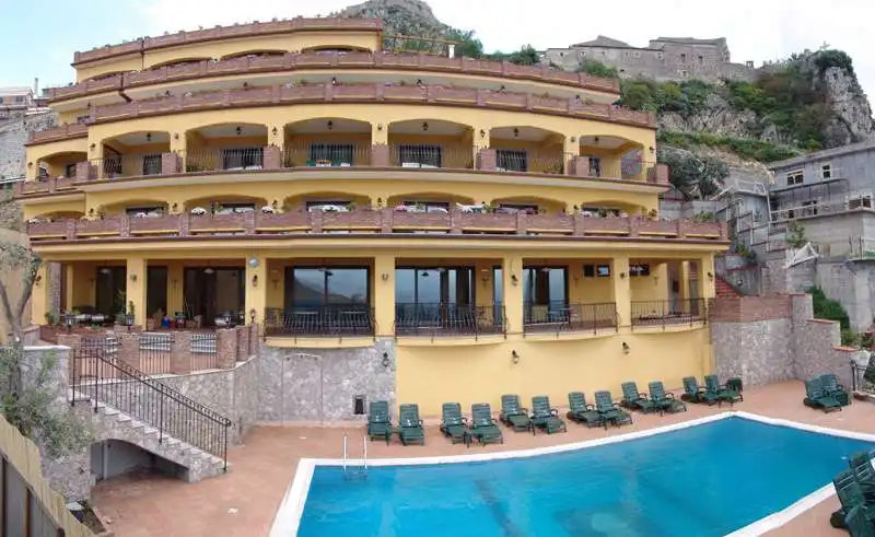 villa angela hotel