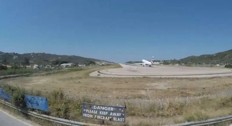 aeroporto skiathos  8