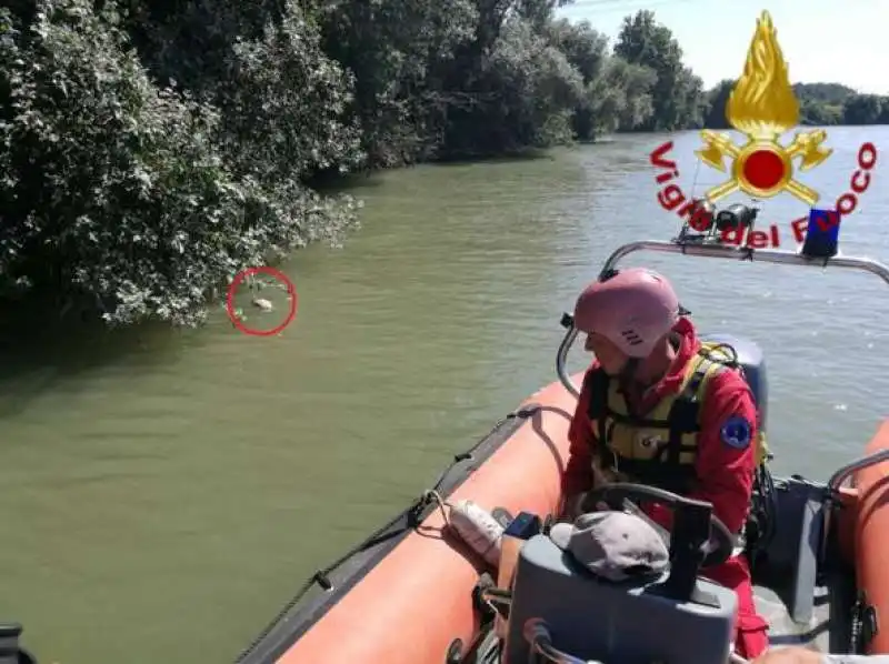 BAMBINA TROVATA MORTA NEL TEVERE 1