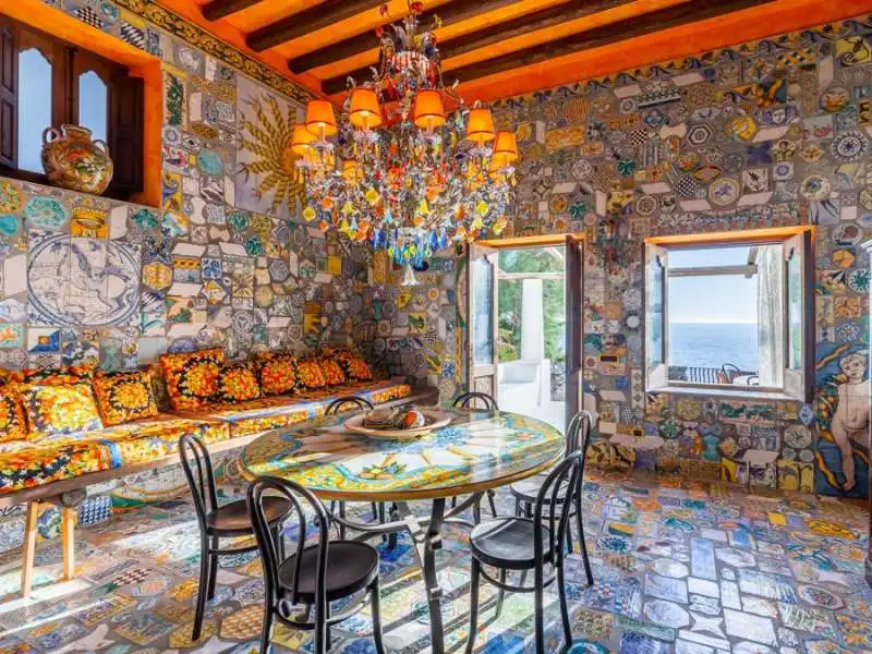 dolce e gabbana vendono la villa di stromboli 11