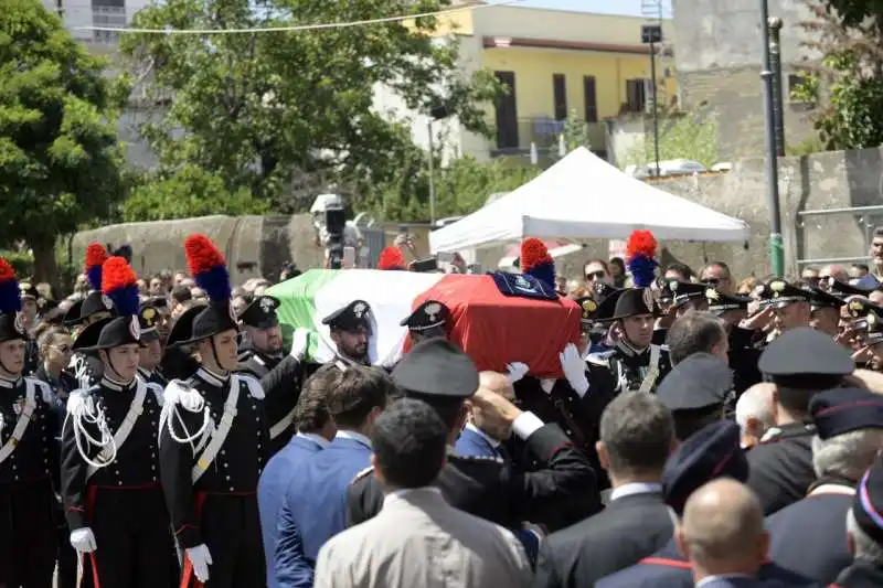 i funerali di mario cerciello rega a somma vesuviana 5