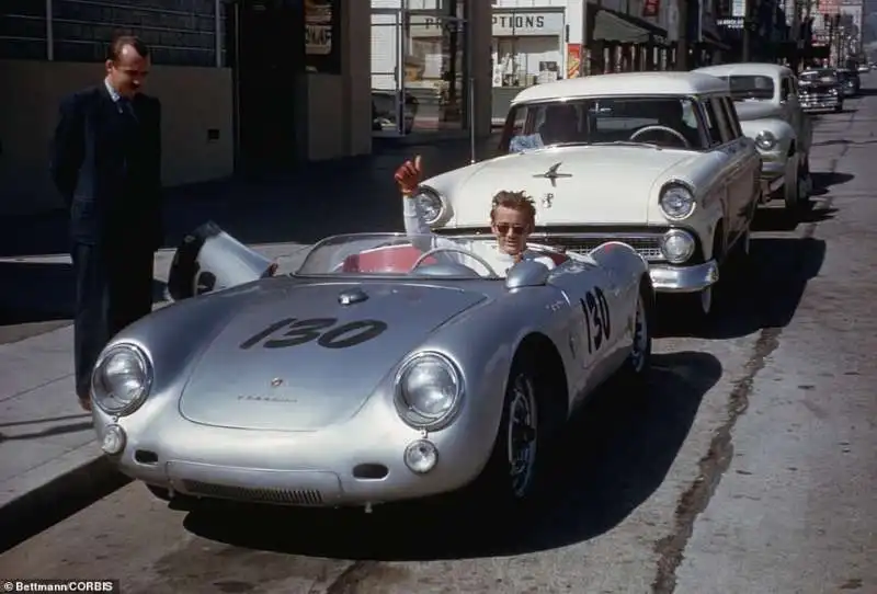 james dean nella sua amata porsche 550 spyder