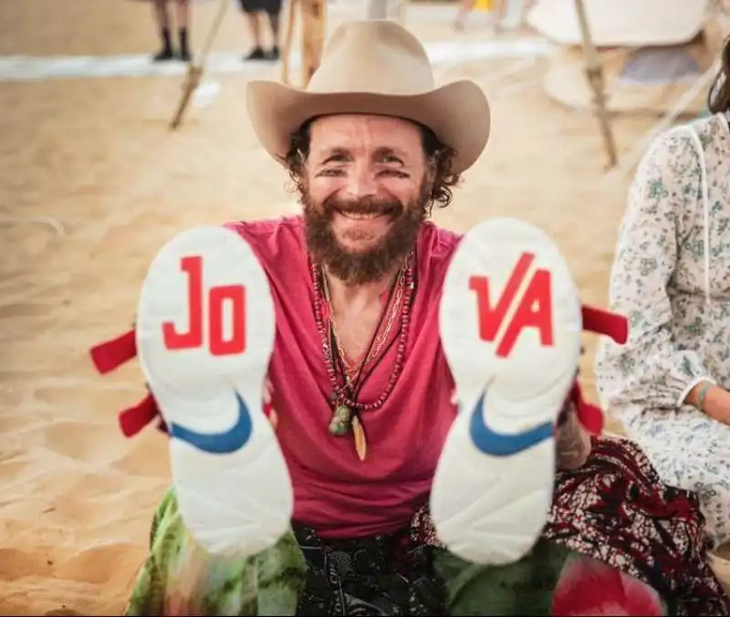 JOVANOTTI ALLO JOVA BEACH PARTY 