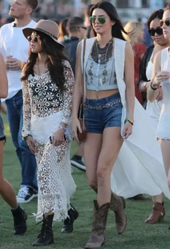 kendall jenner e selena gomez 2