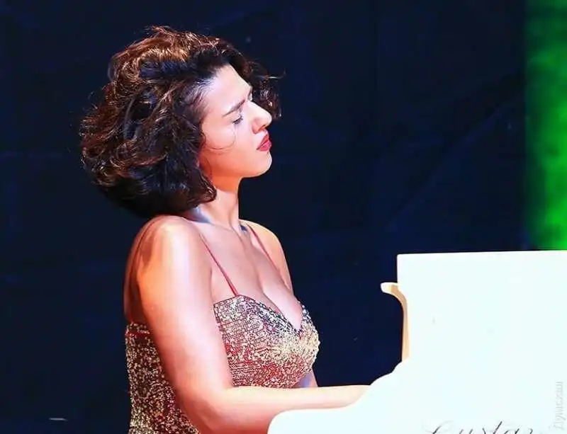 khatia buniatishvili 2