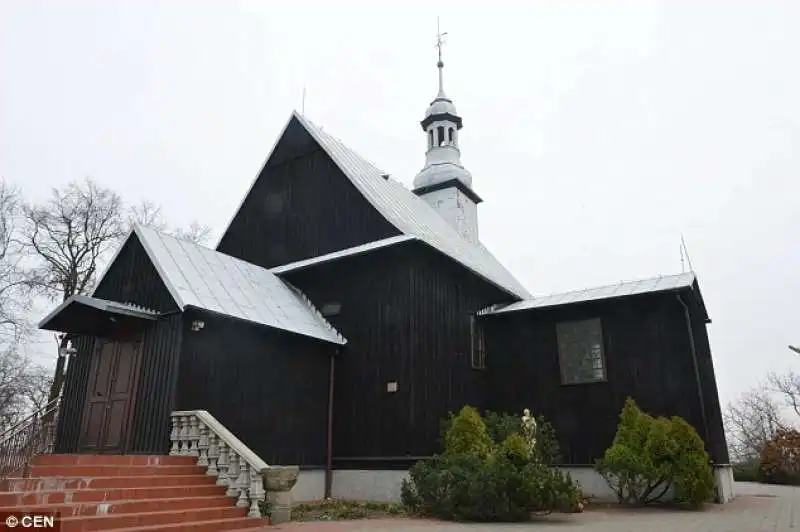 la chiesa dove andava da giovane kinga legg