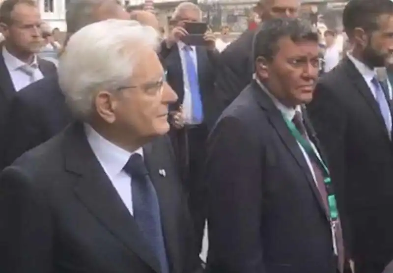 MATTARELLA IN AUSTRIA ACCOLTO DAI MANIFESTANTI A FAVORE DI CAROLA RACKETE