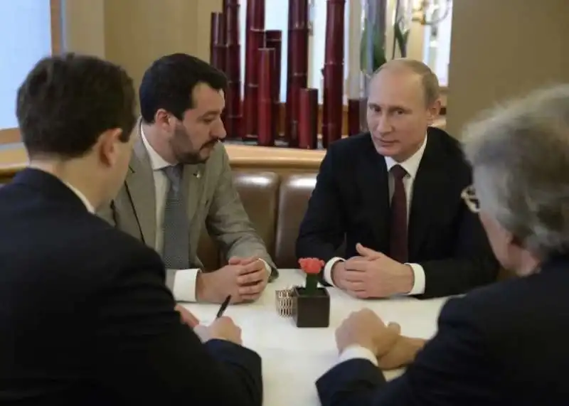 matteo salvini vladimir putin gianluca savoini 