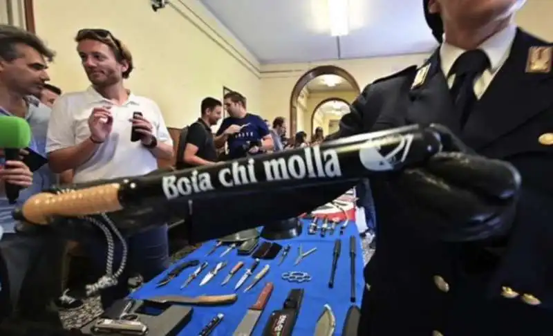 oggetti ritrovati a casa di carlo fabio d'allio 