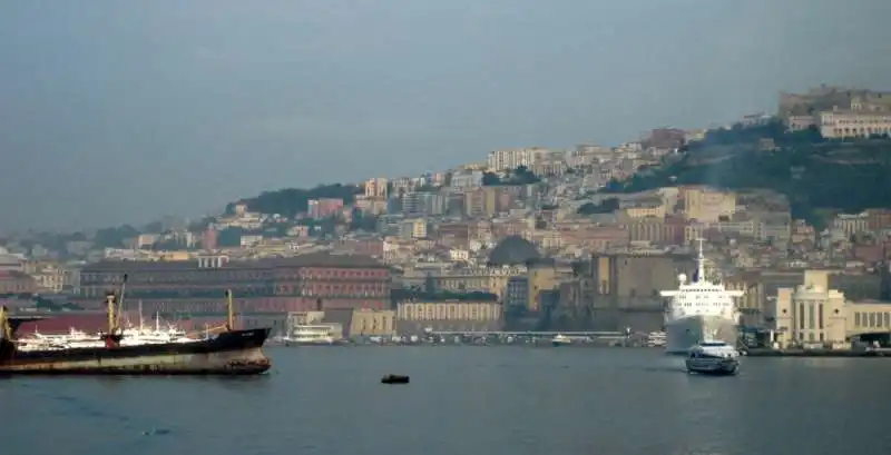 porto di napoli