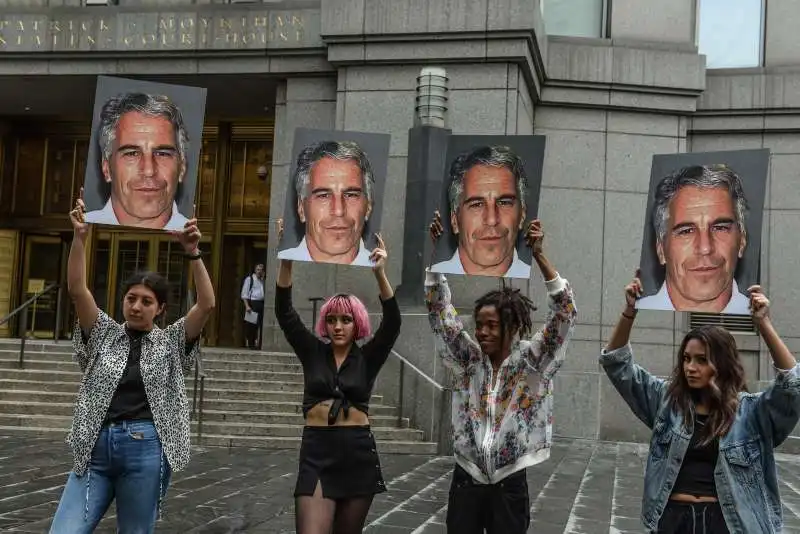 proteste contro jeffrey epstein