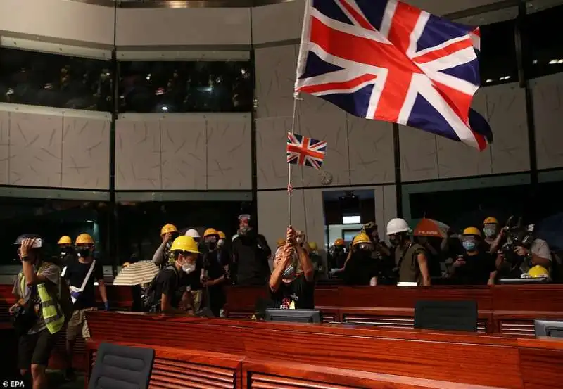 proteste hong kong luglio 2019  9