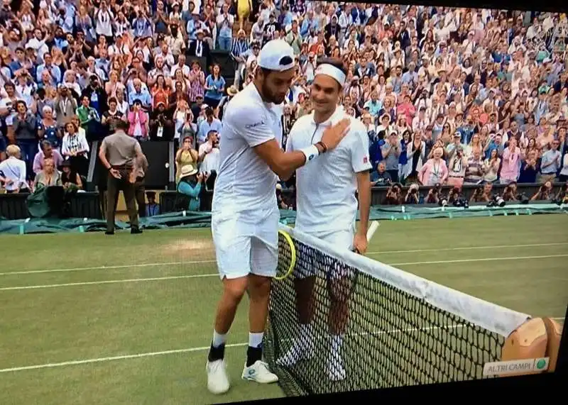 roger federer batte matteo berrettini a wimbledon 2